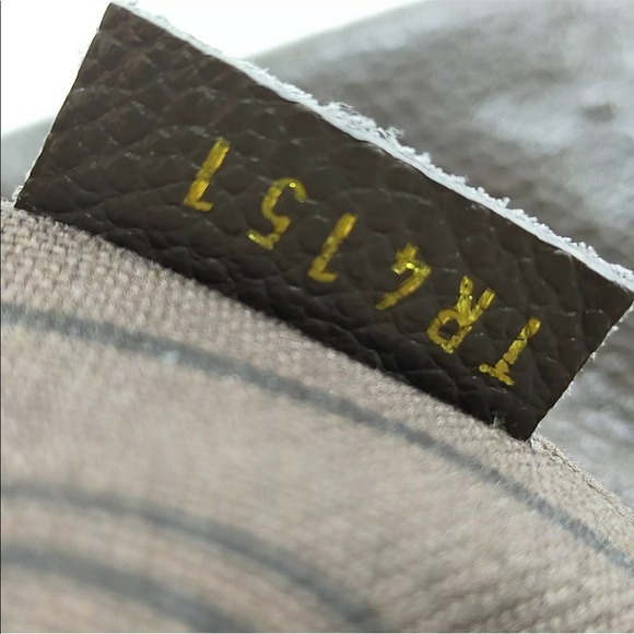 Louis Vuitton Lumineuse PM Brown Monogram Enpreinte - Picture 4 of 10